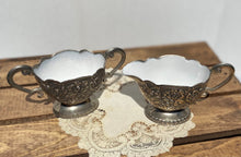 Load image into Gallery viewer, Vintage silver-plated metal cream and sugar set
